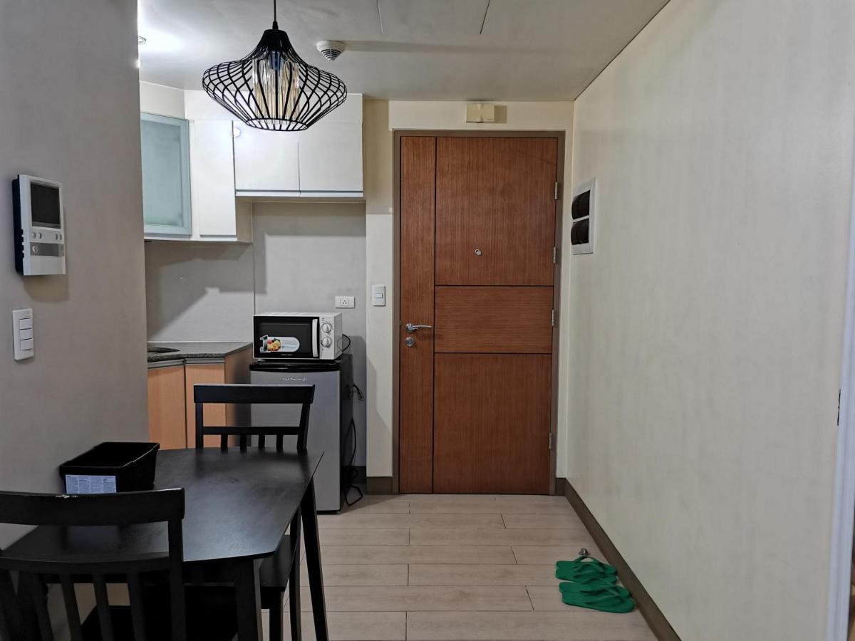 Palm Tree Villas Pasay Exterior foto