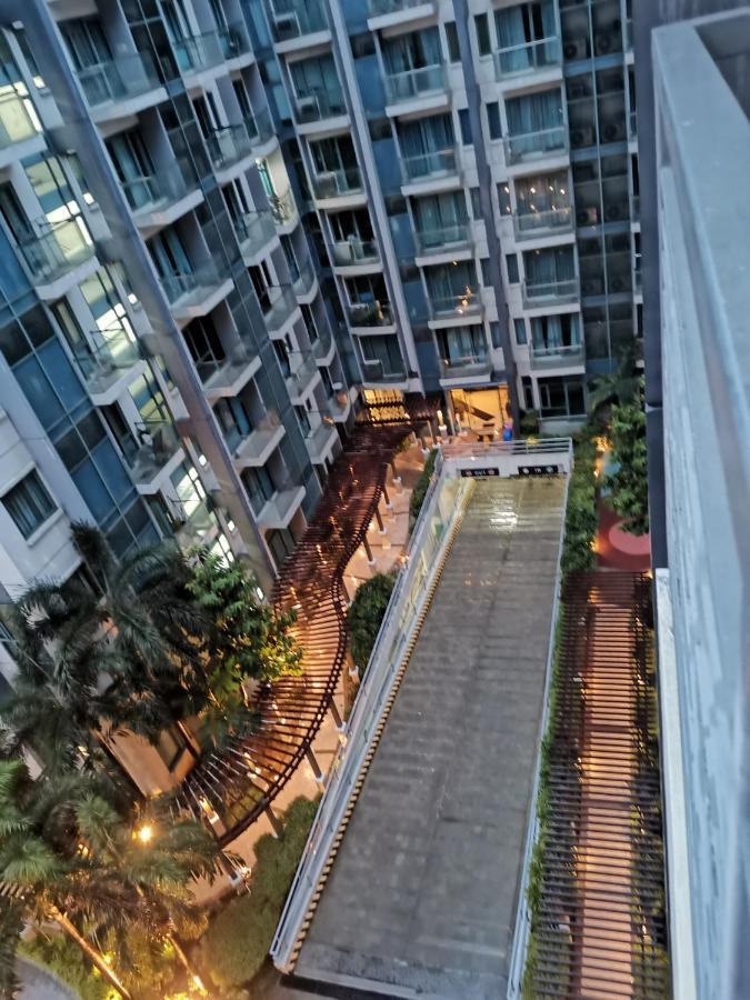 Palm Tree Villas Pasay Exterior foto